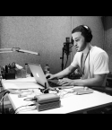 Filename=MikePosner-studio-03242013.jpg
Filesize=99KiB
Dimensions=612x612
Date added=Mar 24, 2013 MikePosner-studio-03242013.jpg