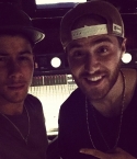 Filename=NickJonas-MikePosner-06082014.jpg
Filesize=79KiB
Dimensions=640x640
Date added=Jun 09, 2014 NickJonas-MikePosner-06082014.jpg