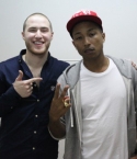 Filename=PharrellMikeDubai2.jpg
Filesize=32KiB
Dimensions=570x380
Date added=Sep 03, 2011 PharrellMikeDubai2.jpg
