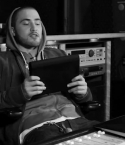 Filename=Sony_Tablet_S_Series-Mike_Posner_22.jpg
Filesize=42KiB
Dimensions=640x360
Date added=May 08, 2012 Sony_Tablet_S_Series-Mike_Posner_22.jpg