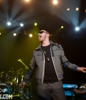 Filename=UpInTheAirTour-2010-13.jpg
Filesize=338KiB
Dimensions=1000x667
Date added=May 29, 2011 UpInTheAirTour-2010-13.jpg