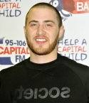 mike-posner-backstage-at-the-2011-summertime-ball-6.jpg