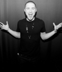 Filename=mike02.jpg
Filesize=39KiB
Dimensions=671x743
Date added=May 20, 2011 mike02.jpg
