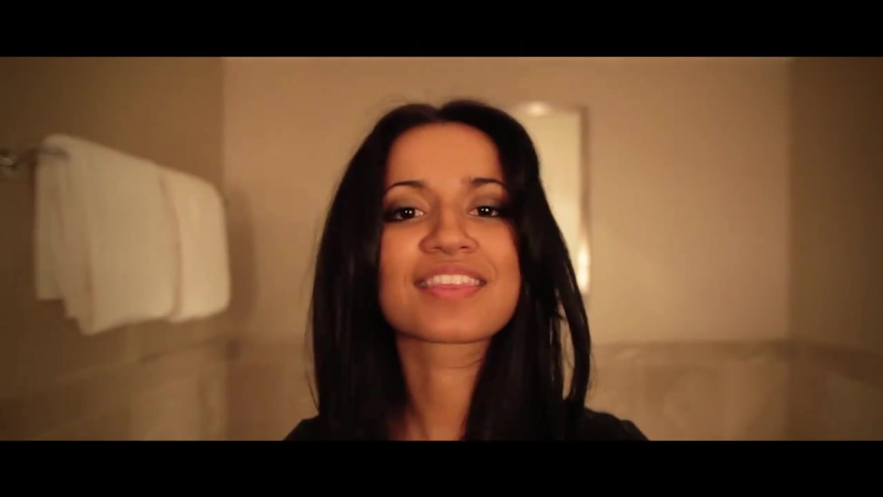 Clinton_Sparks_Ambiguous_ft__Mike_Posner___Big_SeanOfficial_Music_Video_-_YouTube_014.jpg