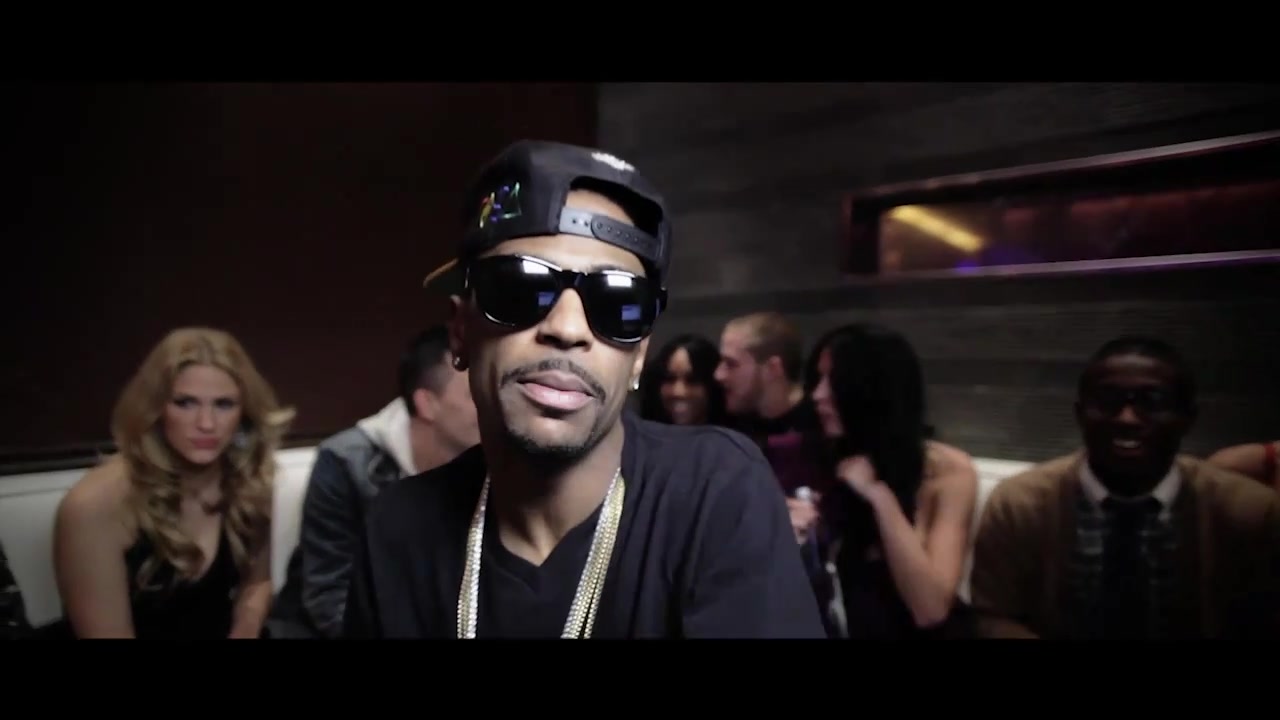 Clinton_Sparks_Ambiguous_ft__Mike_Posner___Big_SeanOfficial_Music_Video_-_YouTube_085.jpg