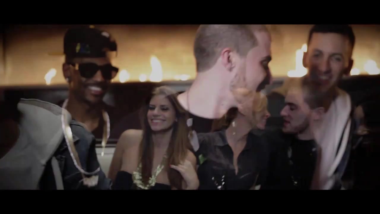 Clinton_Sparks_Ambiguous_ft__Mike_Posner___Big_SeanOfficial_Music_Video_-_YouTube_113.jpg