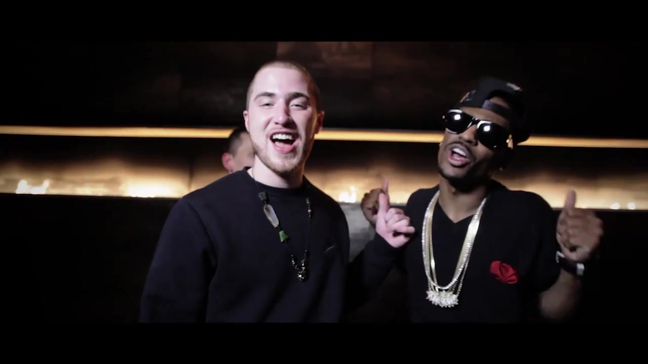 Clinton_Sparks_Ambiguous_ft__Mike_Posner___Big_SeanOfficial_Music_Video_-_YouTube_154.jpg