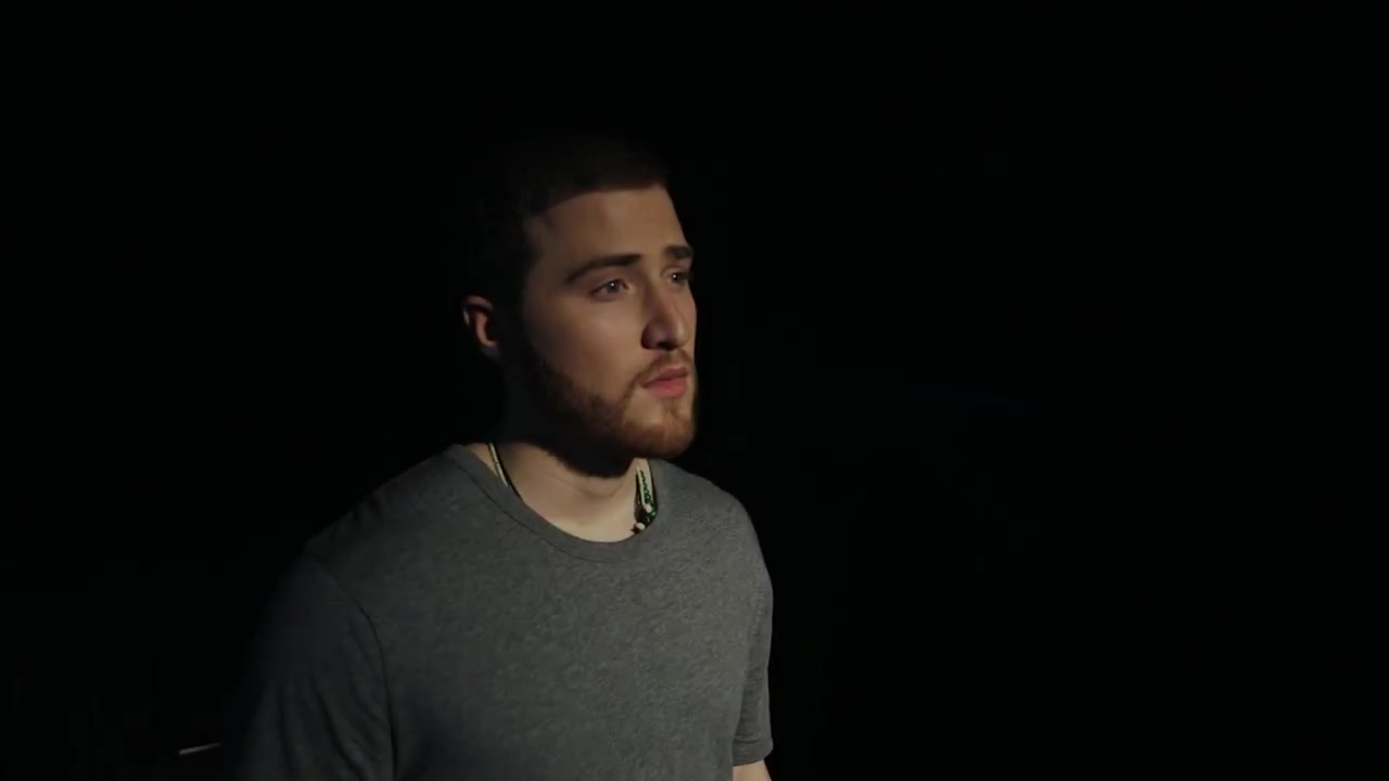 Mike_Posner_-_My_Light_28Official_Video29_048.jpg