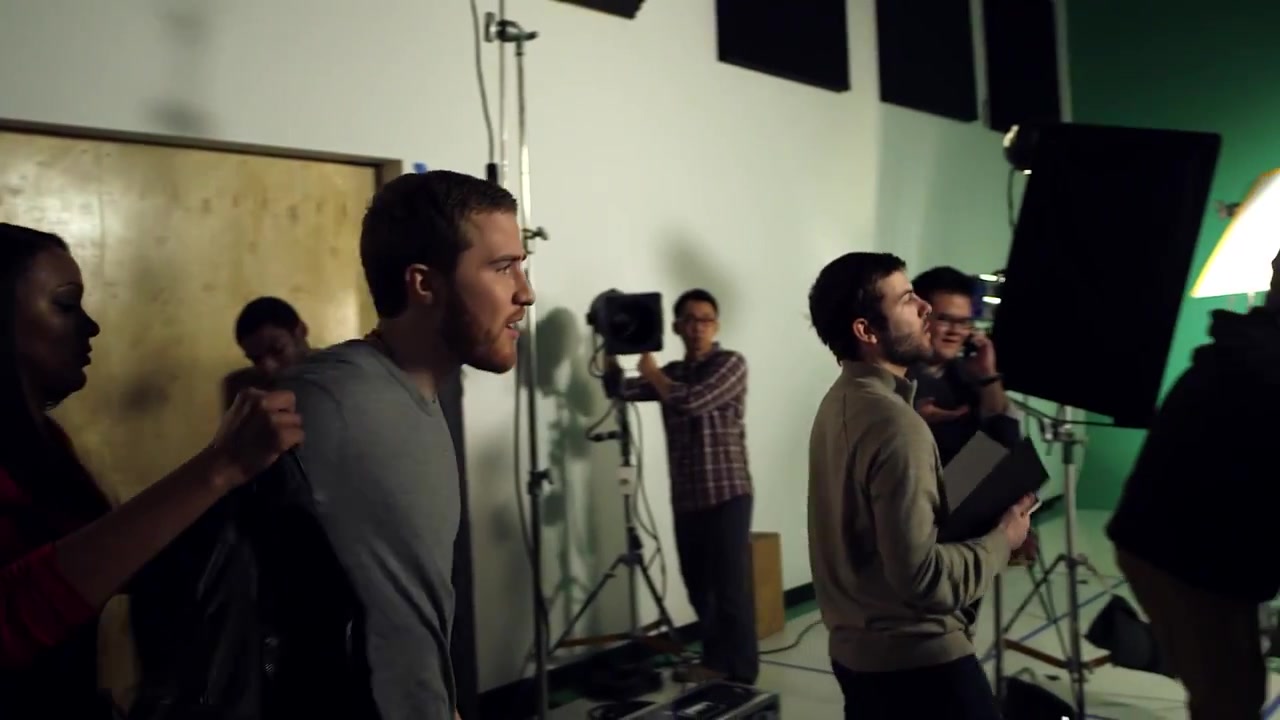 Mike_Posner_-_My_Light_28Official_Video29_107.jpg