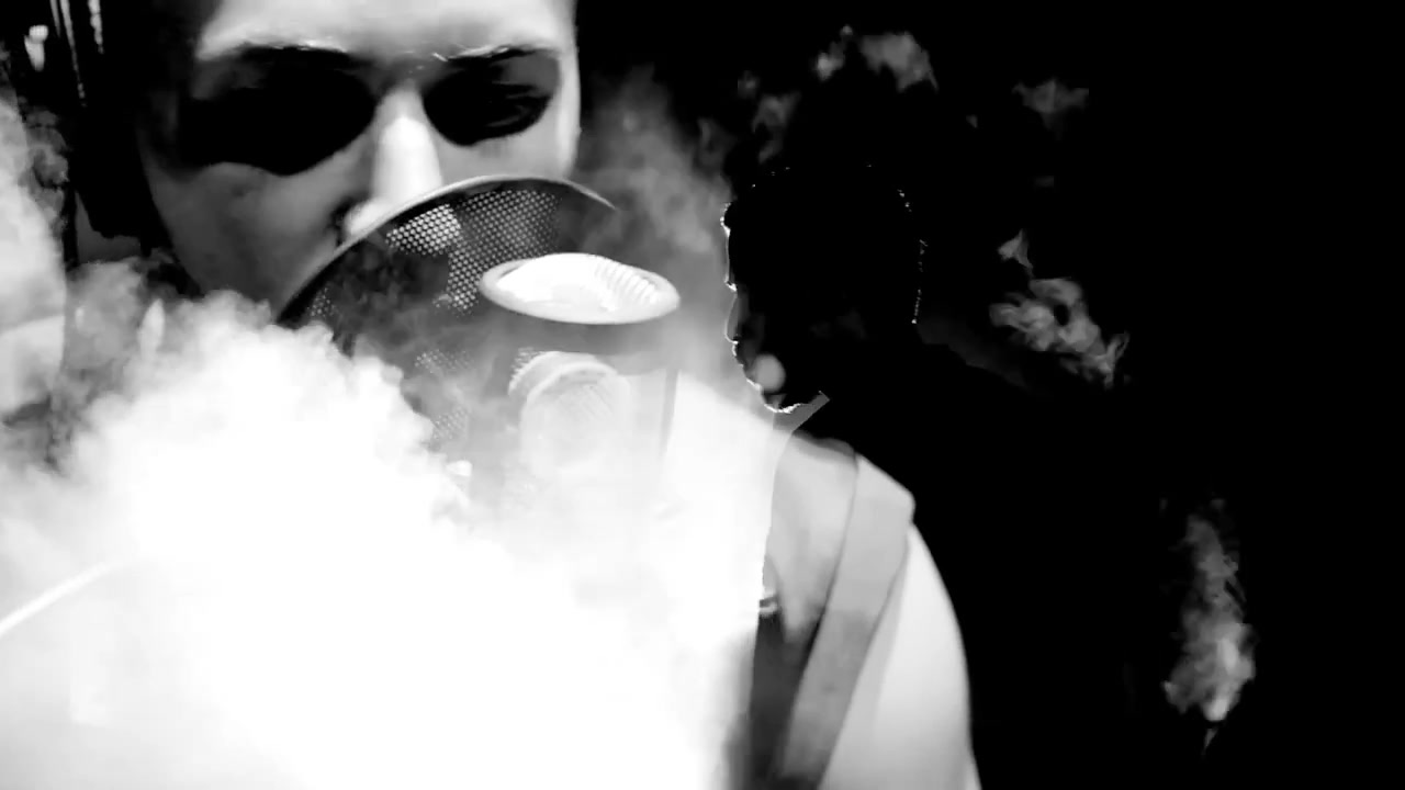 Mike_Posner_-_My_Light_28Official_Video29_191.jpg