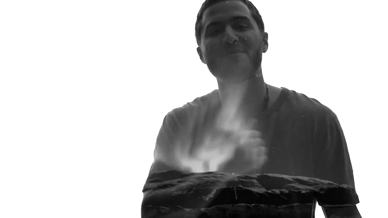 Mike_Posner_-_My_Light_28Official_Video29_422.jpg