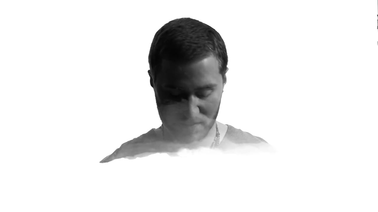 Mike_Posner_-_My_Light_28Official_Video29_426.jpg