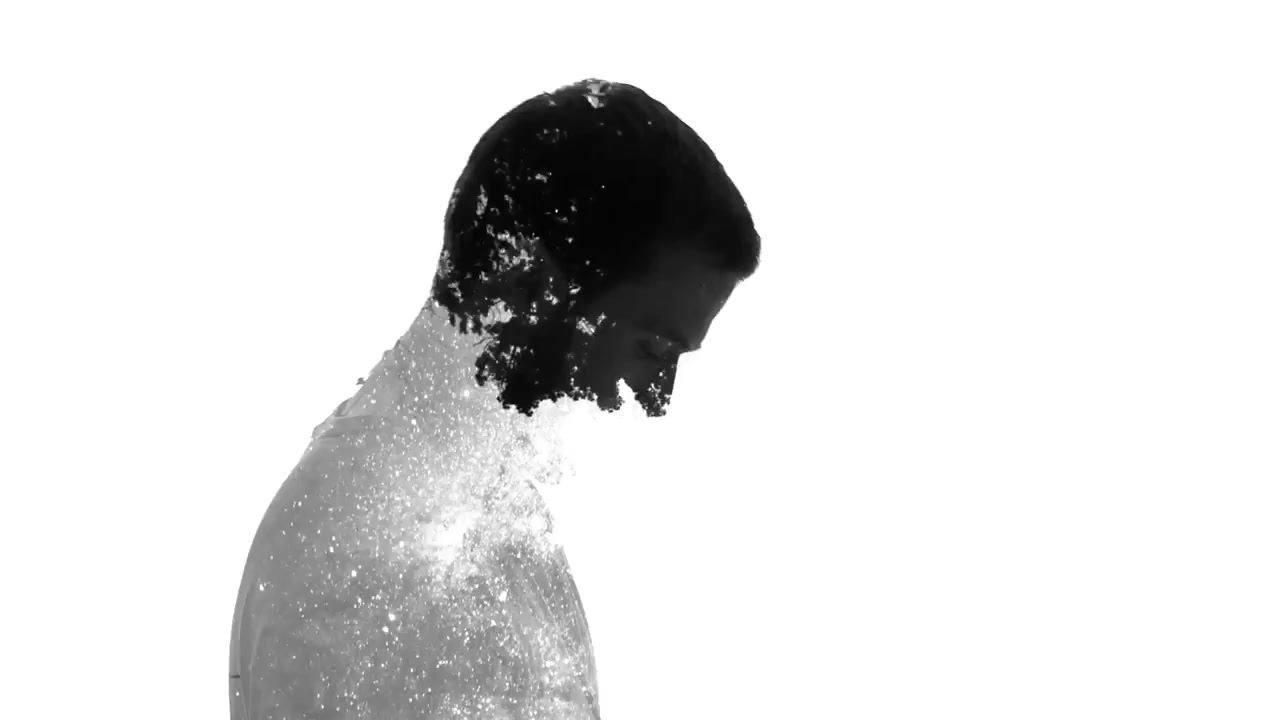 Mike_Posner_-_My_Light_28Official_Video29_445.jpg